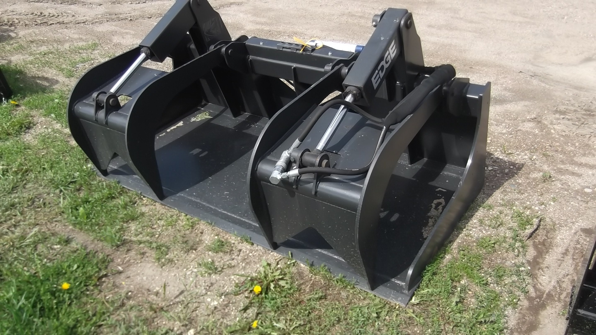 Edge Standard Duty Grapple Bucket
