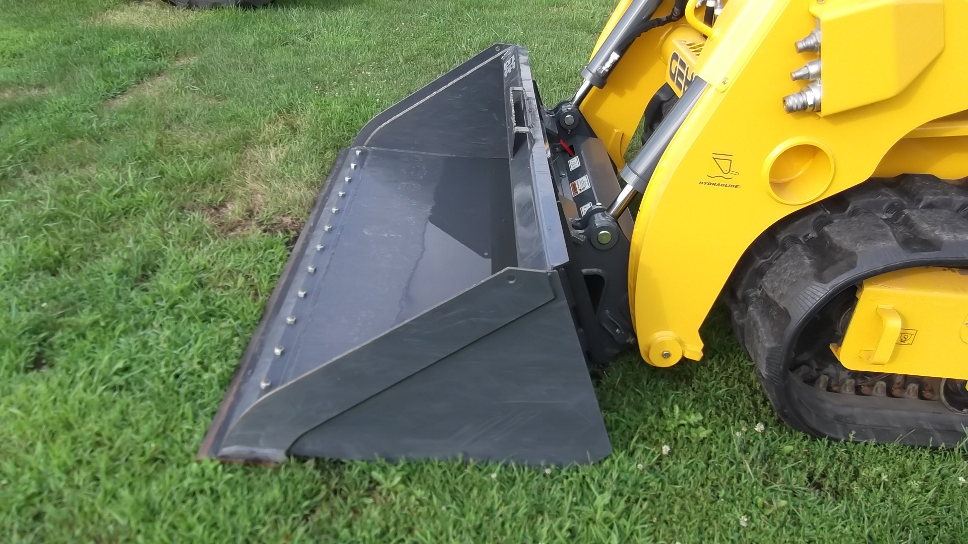 Edge Heavy Duty Bucket