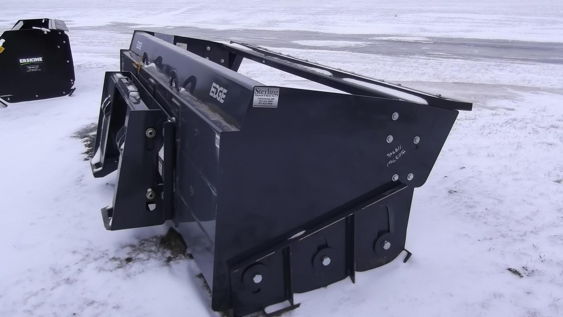 Edge Oscilliating Snow Push